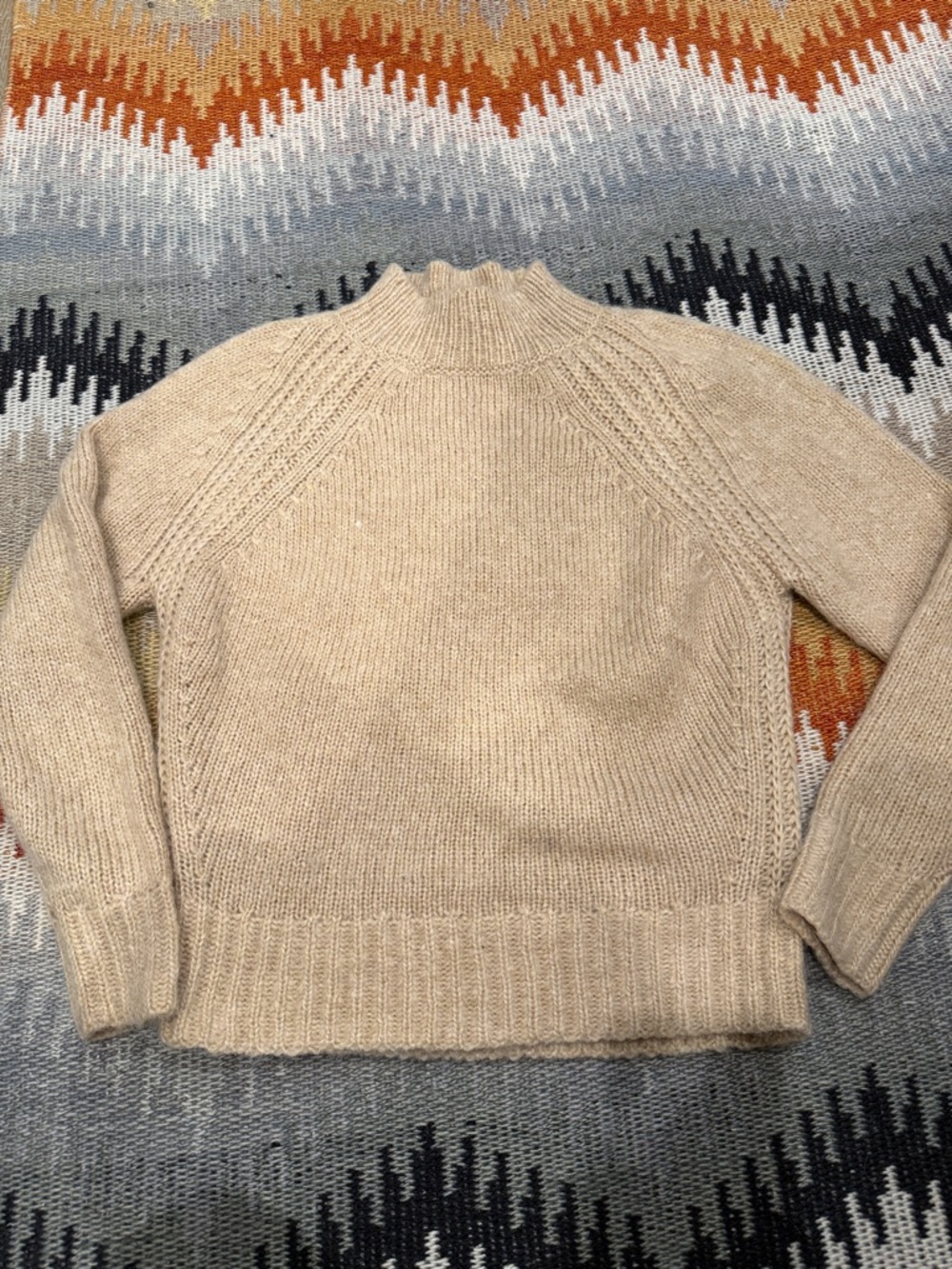EUC Gorgeous ANN TAYLOR Mock Neck Sweater XSP